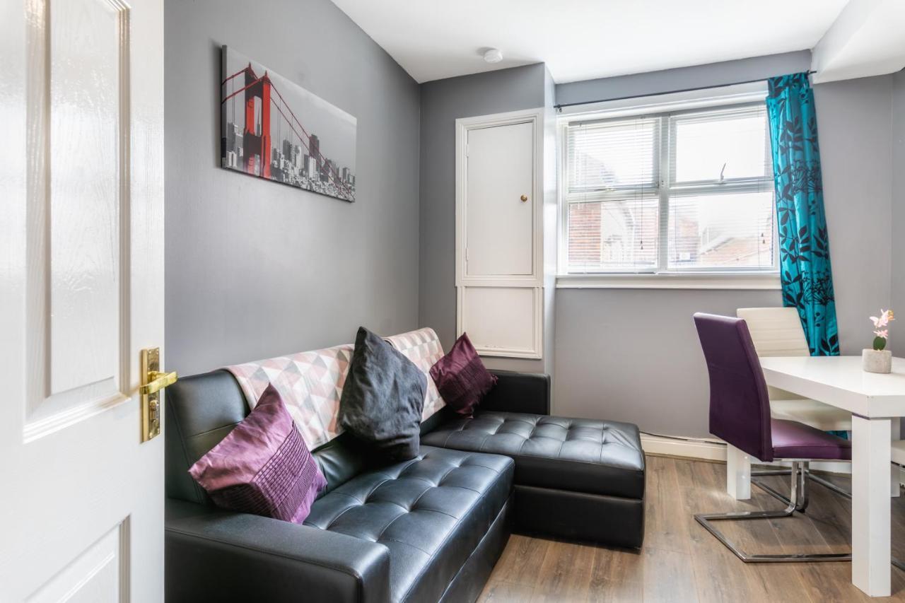 Sunderland City Centre Apartments Free Parking And Wi-Fi Exterior foto